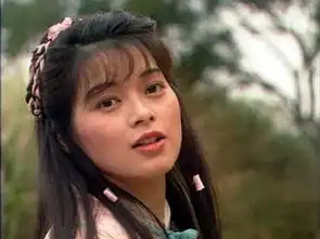 黄日华版天龙八部阿朱的扮演者是哪位美女
