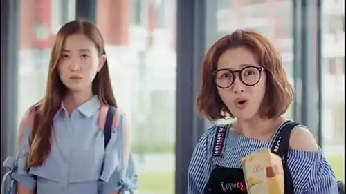 惹上冷殿下司徒枫竟然说不认识陈青青,青青生气了
