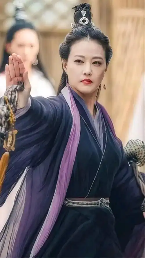 知情人士爆料周海媚并未过世,仅是昏倒已脱离生命危险