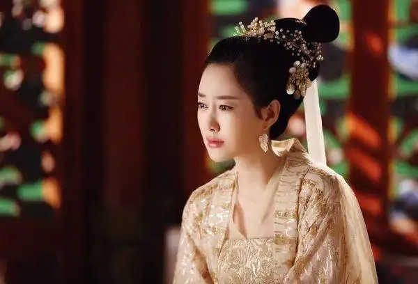 盘点年纪轻轻就演妈的女明星马苏靠实力圈粉,李小冉颜值逆天
