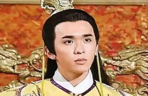 国产凌凌漆剧照邓兆尊