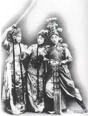 解开梅程尚合演虹霓关的疑团