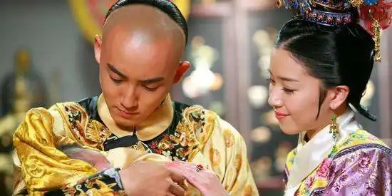 五阿哥永琪唯一的侍妾,身份低微生一双儿女却无名分,女儿也被历史遗忘
