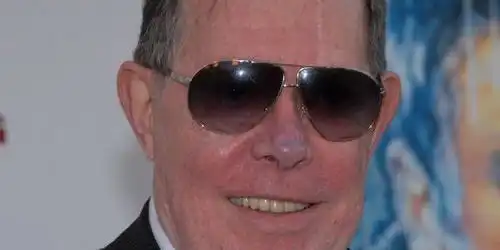 银翼杀手视觉风格缔造者席德米德去世
