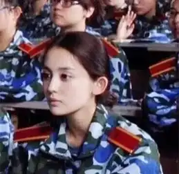 被关晓彤吴倩美到了,但你绝对没见过这样的李易峰