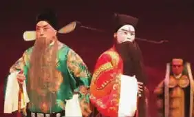 把爱艺文的观众拉来看戏
