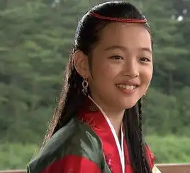 fx前队员雪莉ins发露点照崔雪莉是谁崔雪莉整容前后对比照片
