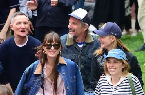 欧美三大尤物达科塔约翰逊玛雅劳拉琳妮写真大赏,非常养眼