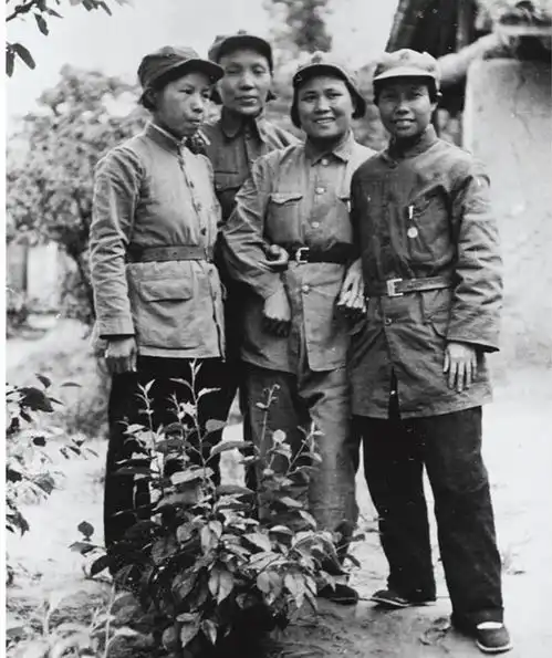 王泉媛是红军独立团团长,为何解放后,丈夫副国级,自己却是村妇
