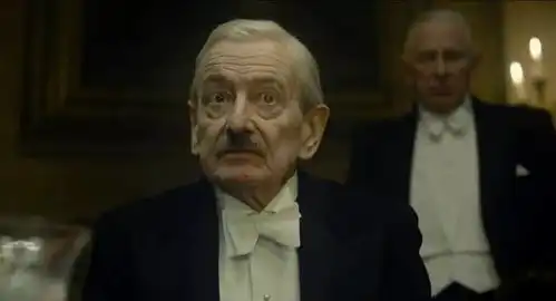 至暗时刻被嫌弃的温斯顿的一生
