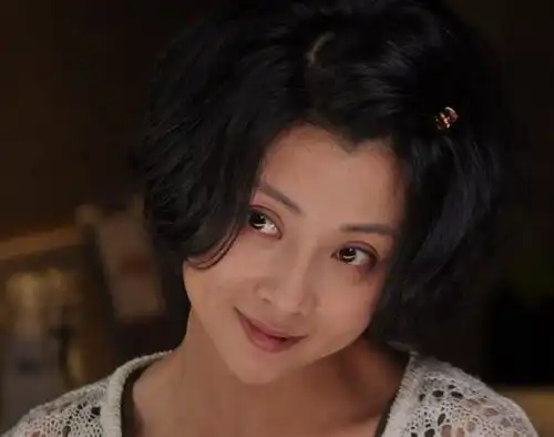 邓超为她与孙俪闹分居,前夫入狱现任砍人,上综艺却自曝单身多年
