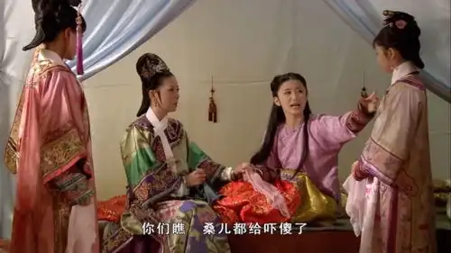 甄嬛传富察贵人第一次受惊时,谁注意安陵容说的这三个恶心字
