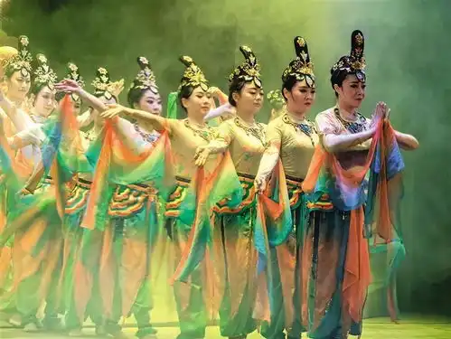 用艺术致敬敦煌国家级非遗保护补助项目陇剧敦煌首演
