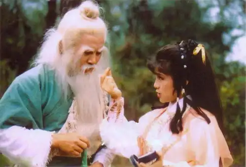 射雕英雄传北丐洪七公和西毒欧阳锋谁更胜一筹