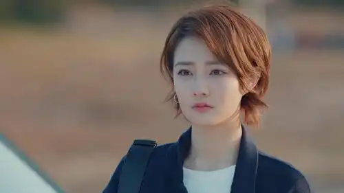 极速青春路杰看到唐棠就不淡定,埃琳娜不开心了,唐棠接到电话