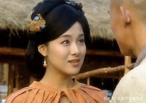 潜伏沈傲君十年感情一场空,嫁人后,安心做起家庭主妇
