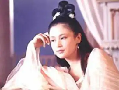 姚笛马苏还是颜丹晨no她才是最美的嫦娥
