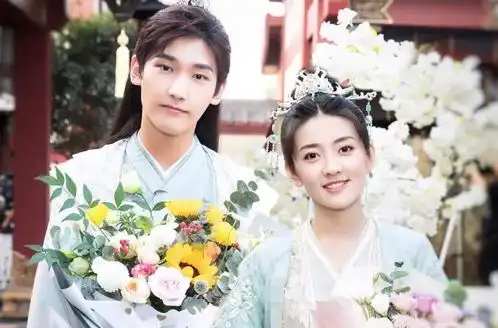 4.3亿双世宠妃3播放量不及12季,卷80场吻戏,大可不必