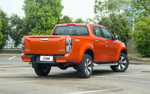 城乡结合部最爱这款新车14.98万起它好看有面子还能赚钱
