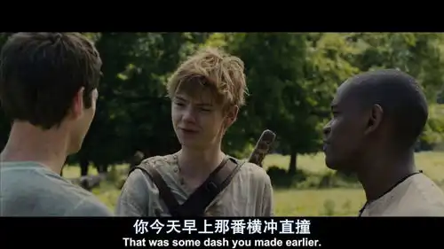 巨石组成的巨大迷宫,失忆男孩醒来被困其中,震撼科幻片移动迷宫