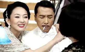 他是当今香港电影为数不多的功夫巨星,与李连杰更是师兄弟关系