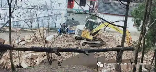 大南峪镇拆危治乱除旧布新不断优化农村人居环境