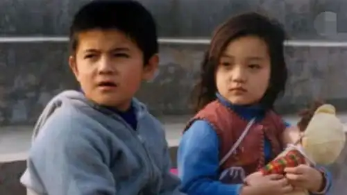 李小璐一路明星相,小时候的照片非常可爱