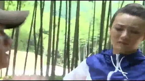 我是特种兵之火凤凰天狼和一名女子打斗,这场面实在太刺激了