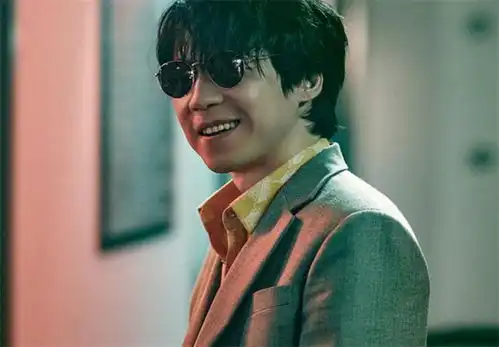 扫黑风暴高赫变孙兴,不变的还是好色,徐英子咬桌角后暴露身份