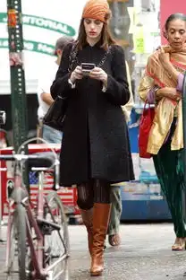 穿普拉达的女王造型解析,看安妮海瑟薇如何逆袭时尚达人
