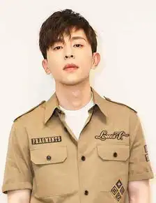 香蜜沉沉烬如霜男主换上现代装小鱼仙倌的仙气还在吗
