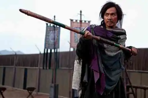 六脉神剑是否能打败降龙掌金庸迷因人而异,少室山上给出答案