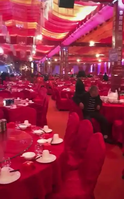 好厉害湛江又现土豪婚礼,大摆328台酒席,场面超震撼...