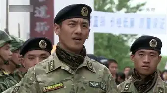 我是特种兵最伤感一幕小庄看着战友离开的背影,泪奔了
