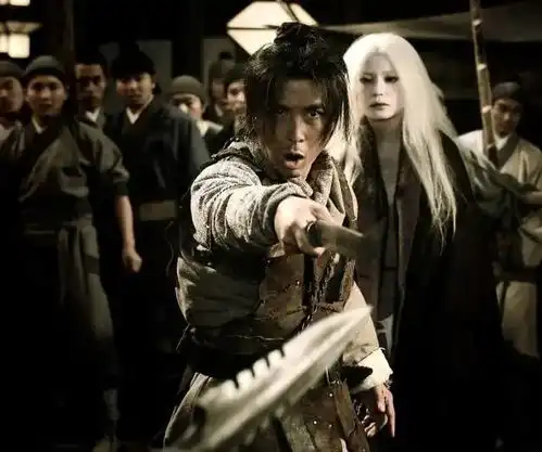 又一部改编自经典的奇幻电影来袭,上线首日就夺下热度榜第一