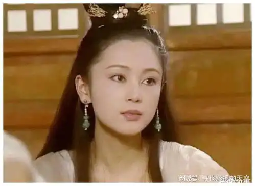 她凭什么被誉为大陆第一美人年轻时的她到底美到什么程度
