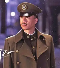 孙红雷继续玩潜伏
