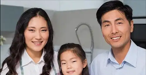 婆婆大孙子结婚,你家房卖给他小儿媳原价70万,现价150万