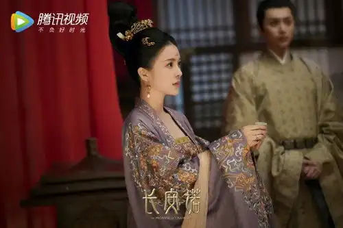 长安诺渐入佳境赵樱子晋升王者段位,成毅惨到人见人欺