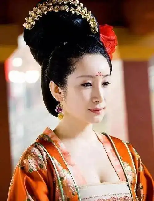 历史上唯一被卖身成婢的公主,恢复身份后,先杀养父,后斩其女
