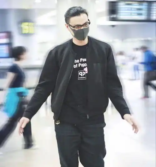 倾城时光剧组过儿童节,赵丽颖开心孟瑞有心金瀚最糟心
