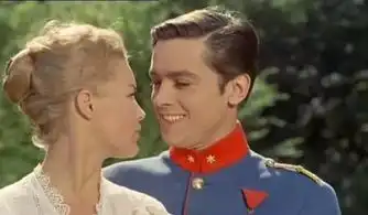 他是无数女人心中的白马王子,却只想和爱犬葬在一起
