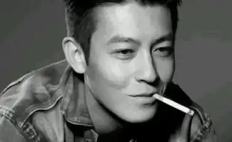 好色男人的五大特征

