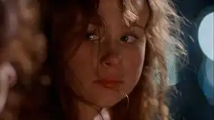 女孩只花两年时间就学完四年的课程,一部励志电影风雨哈佛路