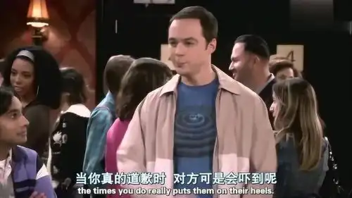 生活大爆炸看到有人插队,谢耳朵做出正义之举,他不是开玩笑的

