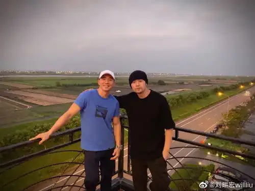 爆红的刘畊宏,是怎么保持与巨星周杰伦20年友谊而不翻船的