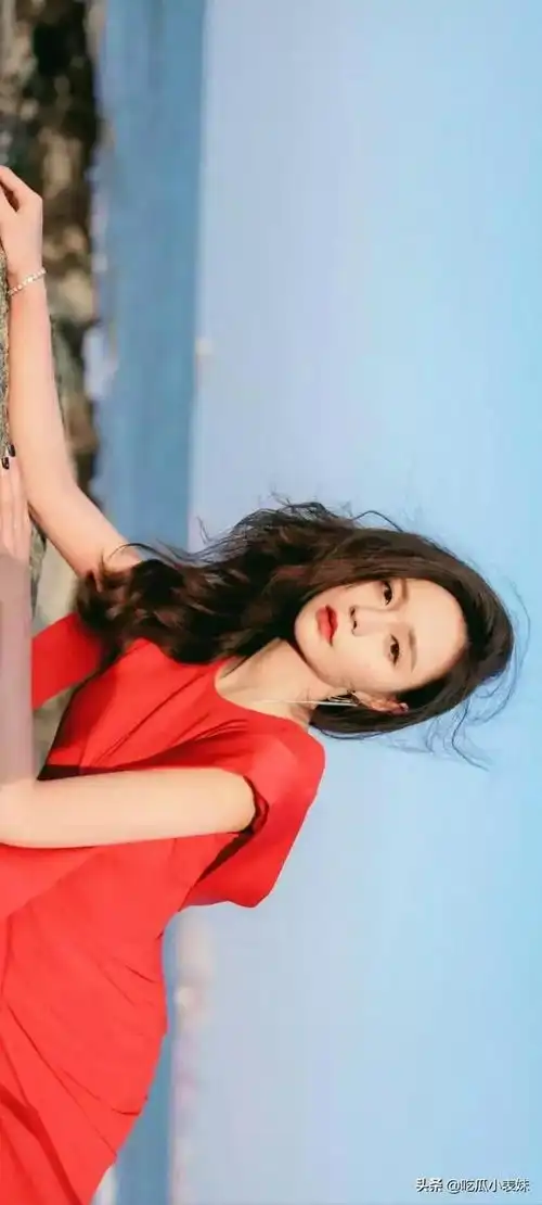 沈梦辰,不但身材好,而且长的也漂亮
