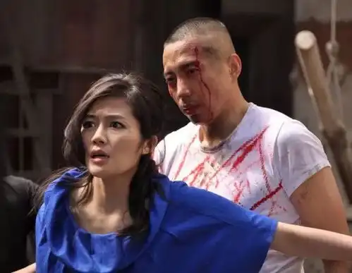 和刘诗诗炒cp,因和文章激情戏而成名,这个女明星路子有点野