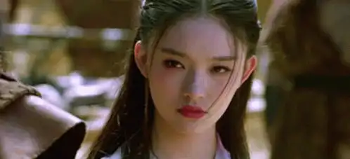 剧组美颜不到位,林允斗破苍穹里的形象还原只能给60分