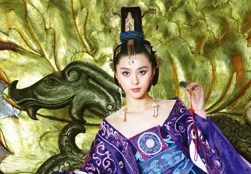 张馨予巨乳版pk范冰冰最妖媚版影视剧狐狸精大盘
